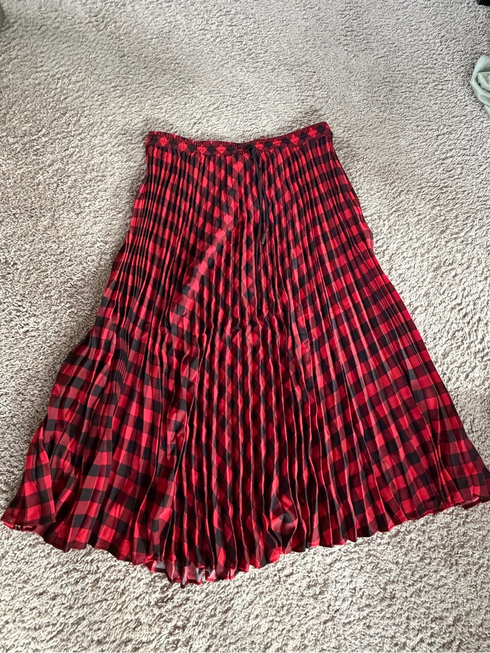 Woolrich Red and Black Plaid Pleated Midi Skirt